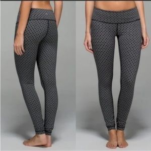 Lululemon Silver Spoon Leggings Size 4
